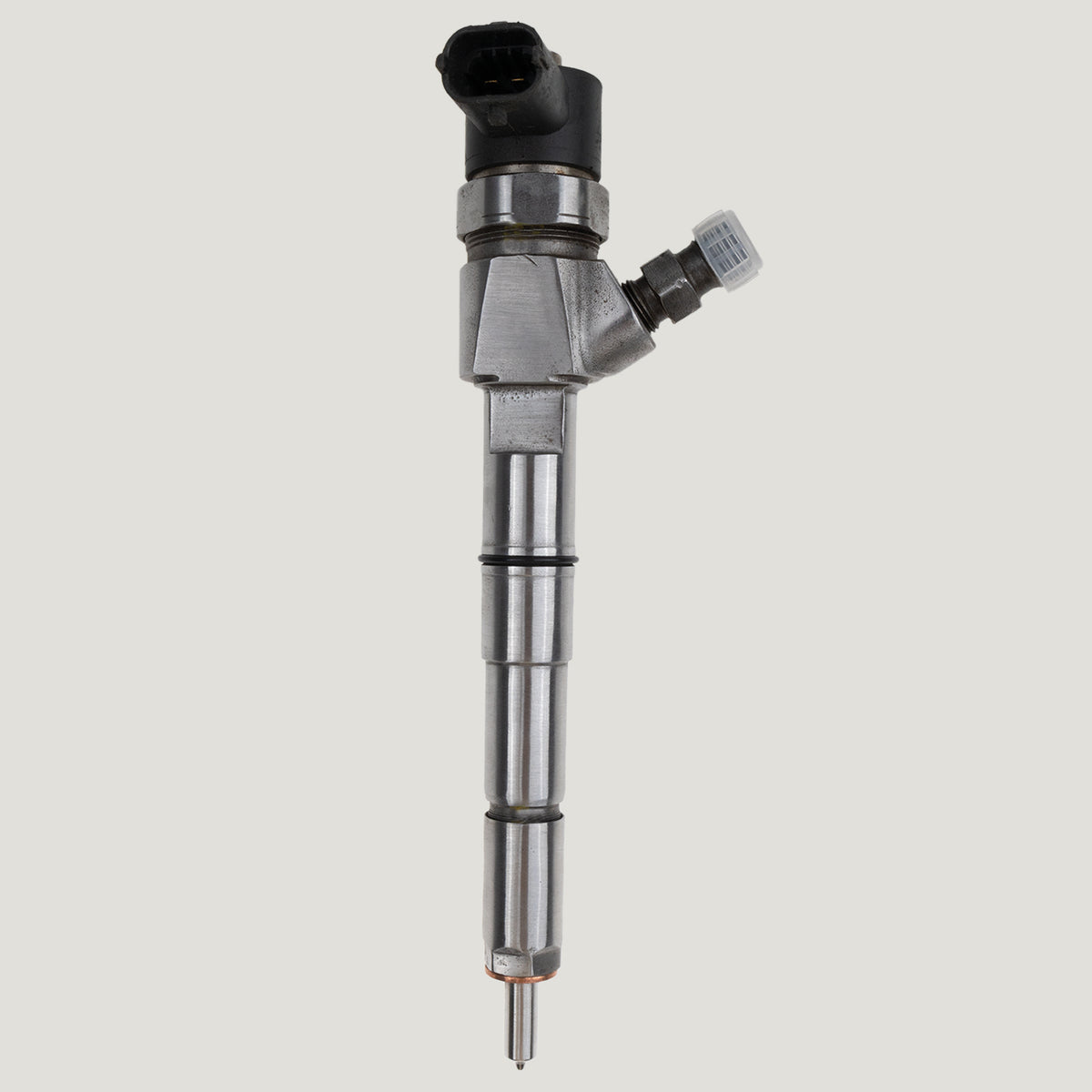 Bosch diesel fuel injector with part number 0445110243 for Alfa Romeo 147, 156 and 159 1.9 JTDM models