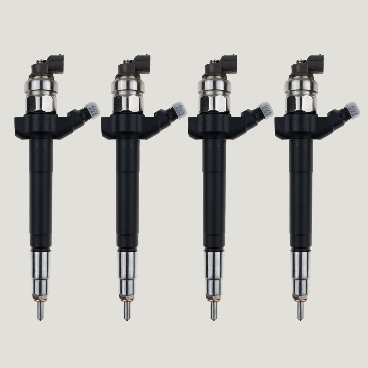 Set of 4 Denso diesel fuel injectors with part numbers 6C1Q9K546AC, 6C1Q9K546AB and 0950005800 for Citroen Jumper and Peugeot Boxer 2.2 HDi diesel engines
