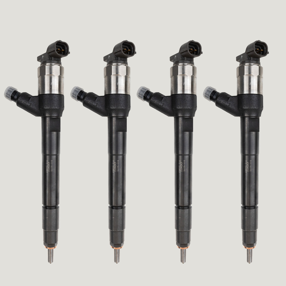 Set of 4 Denso 55578075 diesel injectors for Opel Astra J and Meriva B 1.6 CDTi
